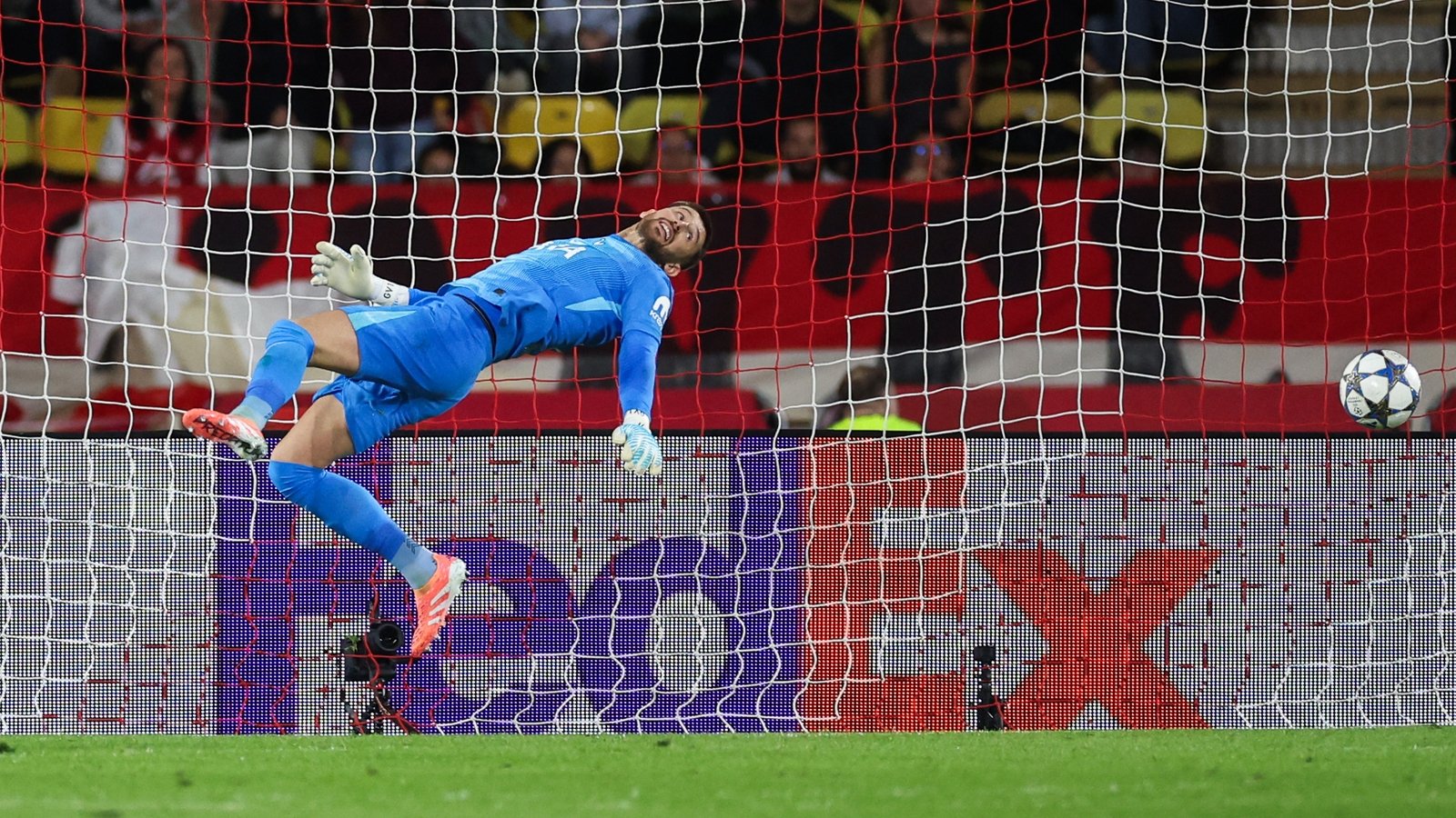 Vicario thwarts Monaco to earn Tottenham a draw