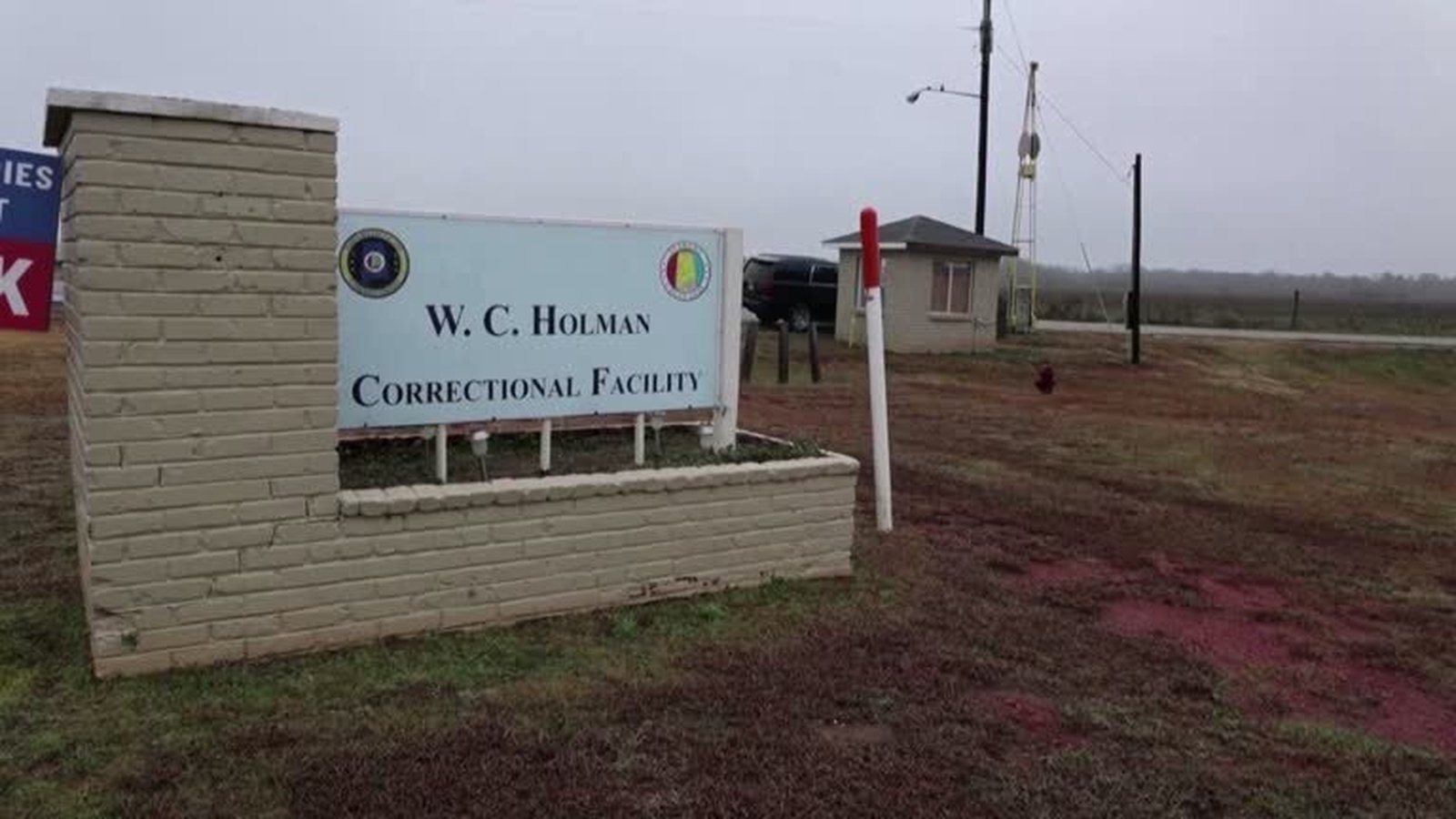 Alabama executes convicted murderer with nitrogen gas