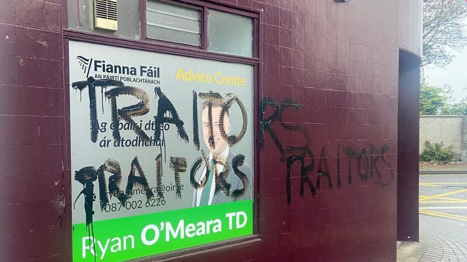 Constituency office of local TD vandalised in Thurles