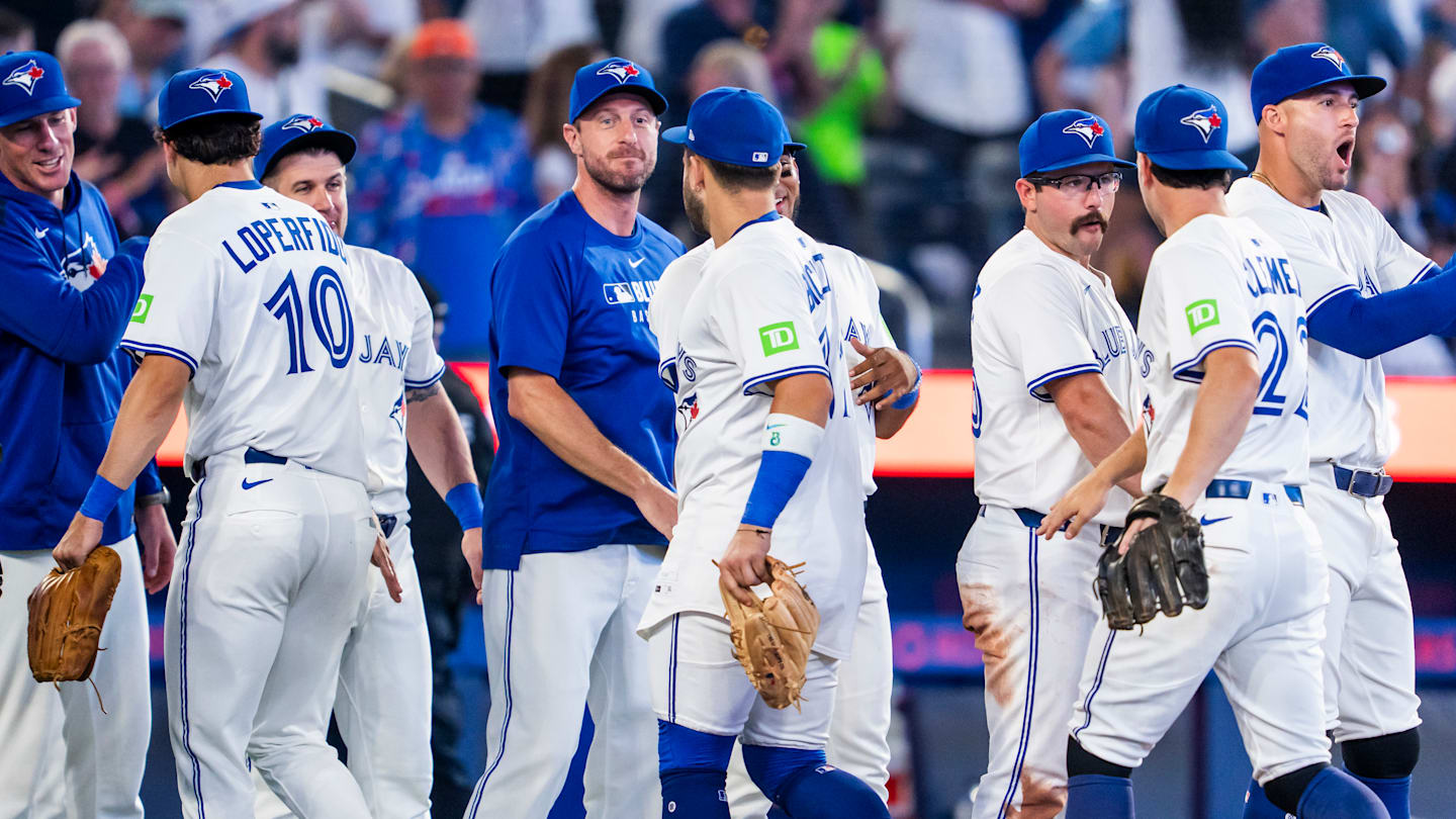 Los Angeles Angels v Toronto Blue Jays