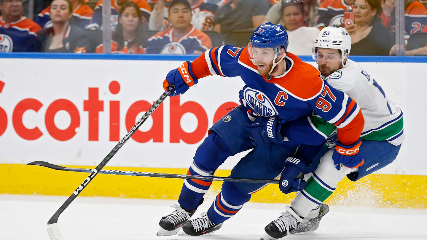 Vancouver Canucks v Edmonton Oilers - Game Four