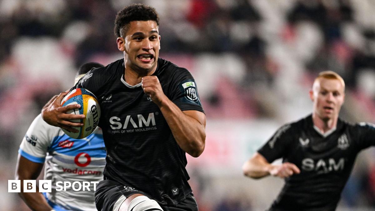 Lewis Crocker celebrates his win over Paddy Donovan