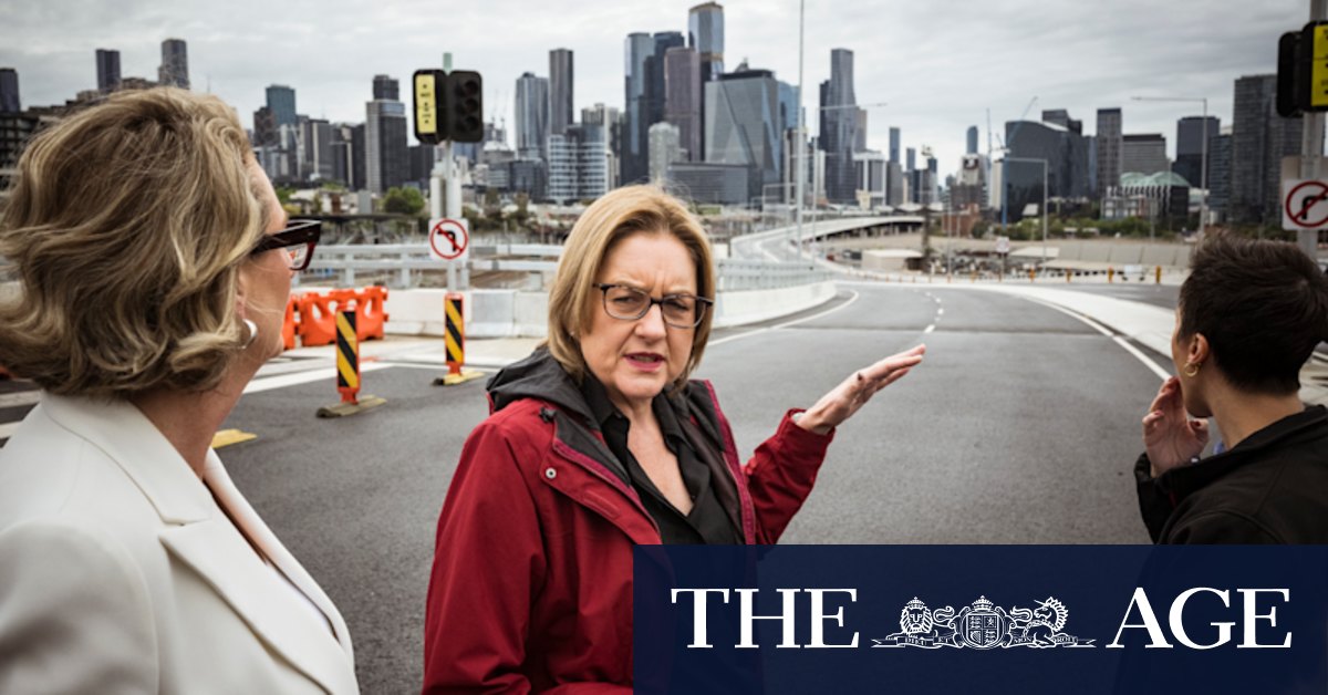 First stage opens connecting Docklands and Melbourne's west