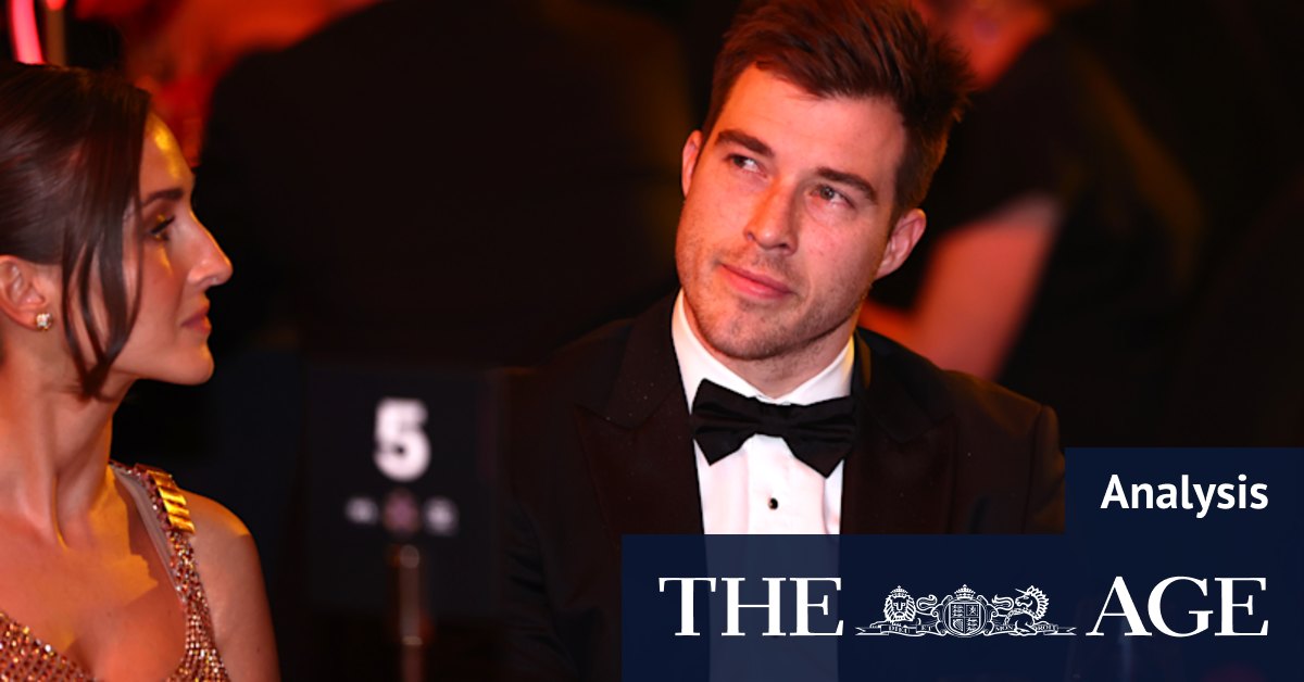 How Essendon Bombers captain Zach Merrett could be stranded at Tullamarine