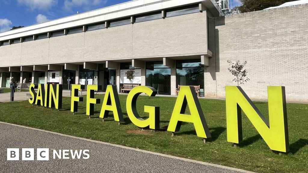 Thieves snatch Bronze Age gold in four-minute St Fagans raid