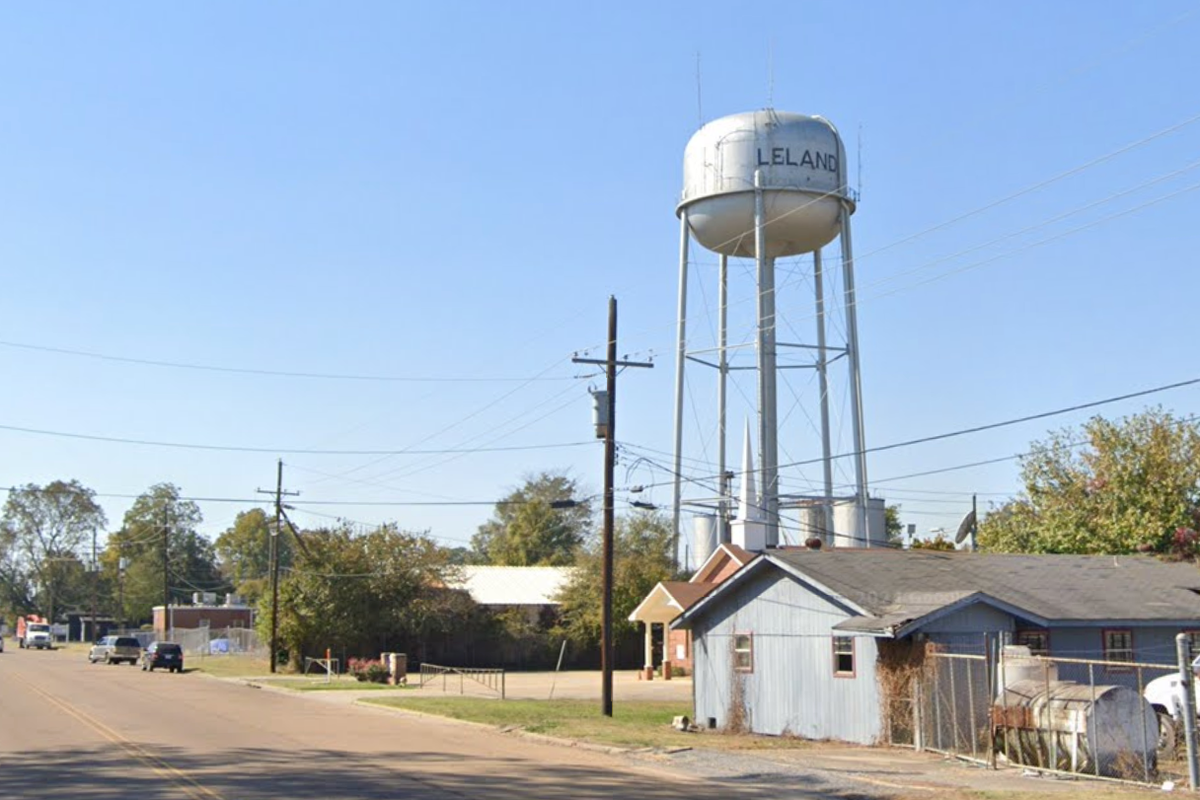 Shooting at Mississippi homecoming football game leaves 4 dead and several others injured