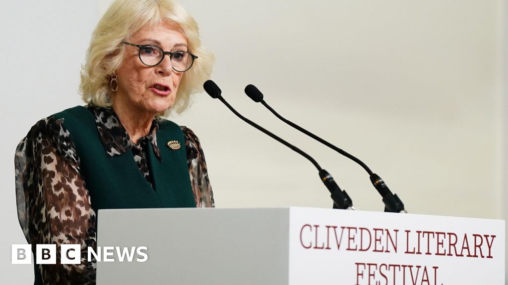 Queen recalls Jilly Cooper's wish to 'get plastered'