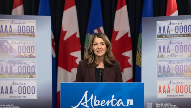 Albertans to decide province's new licence plate design in tournament-style vote