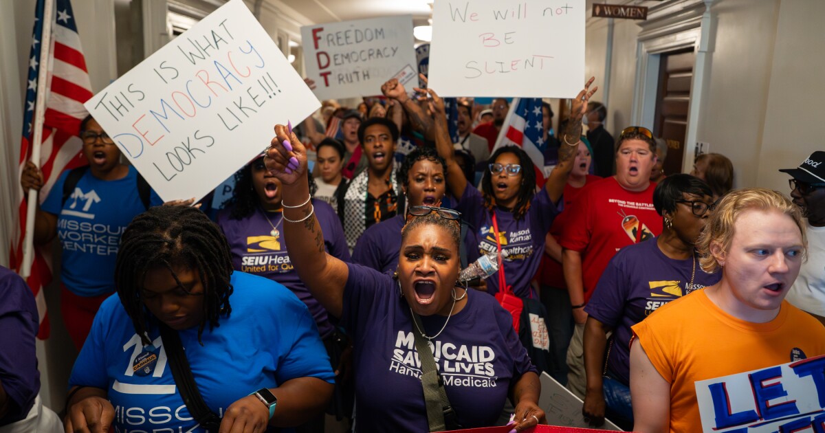 Missouri election official throws out anti-redistricting campaign signatures | KCUR