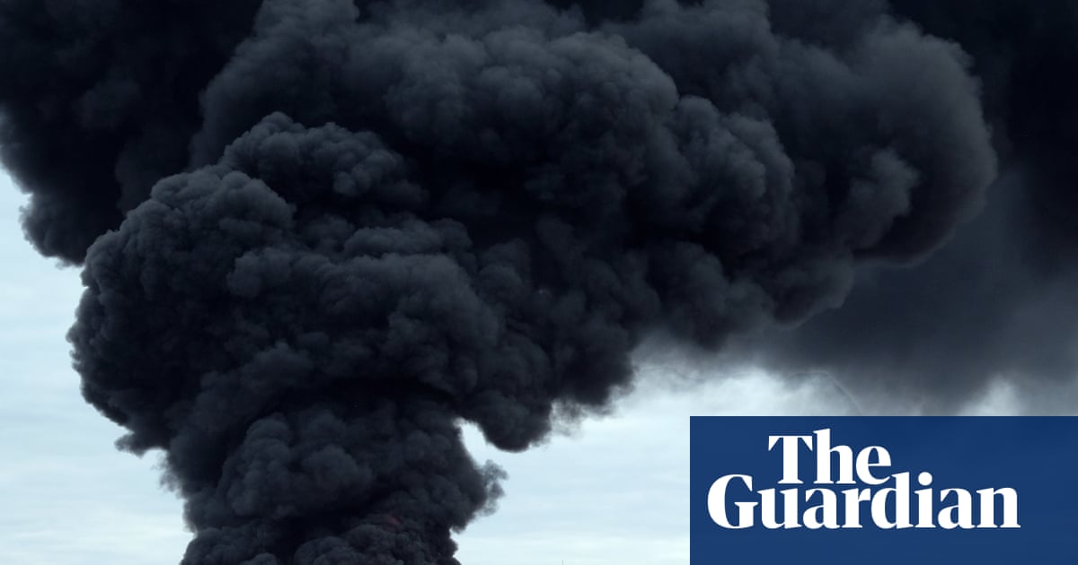 Russia bombards Ukraine’s gas sites as Zelenskyy flies to US for Trump meeting | Ukraine