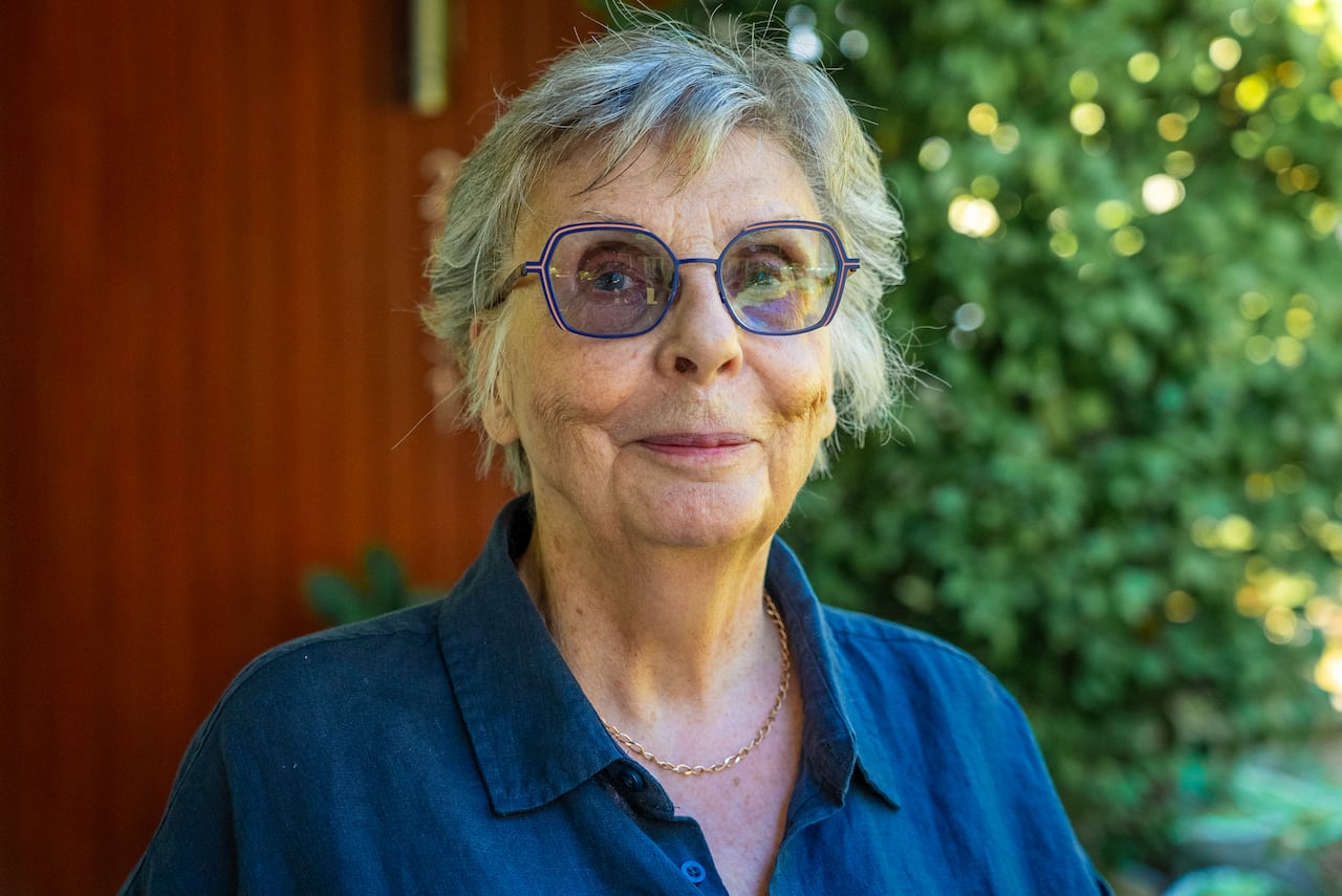 A Nanaimo woman, Kathryn Barnwell, opposes the building of an AI data centre due to high power and water usage.