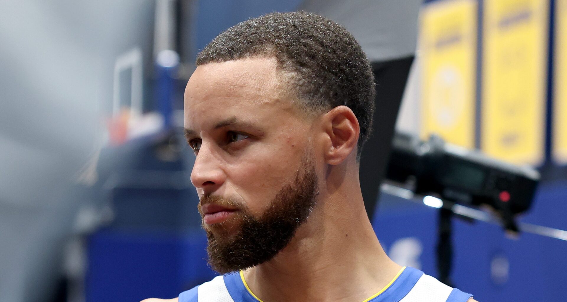 Steph Curry Sends Message to Warriors Before Lakers Clash