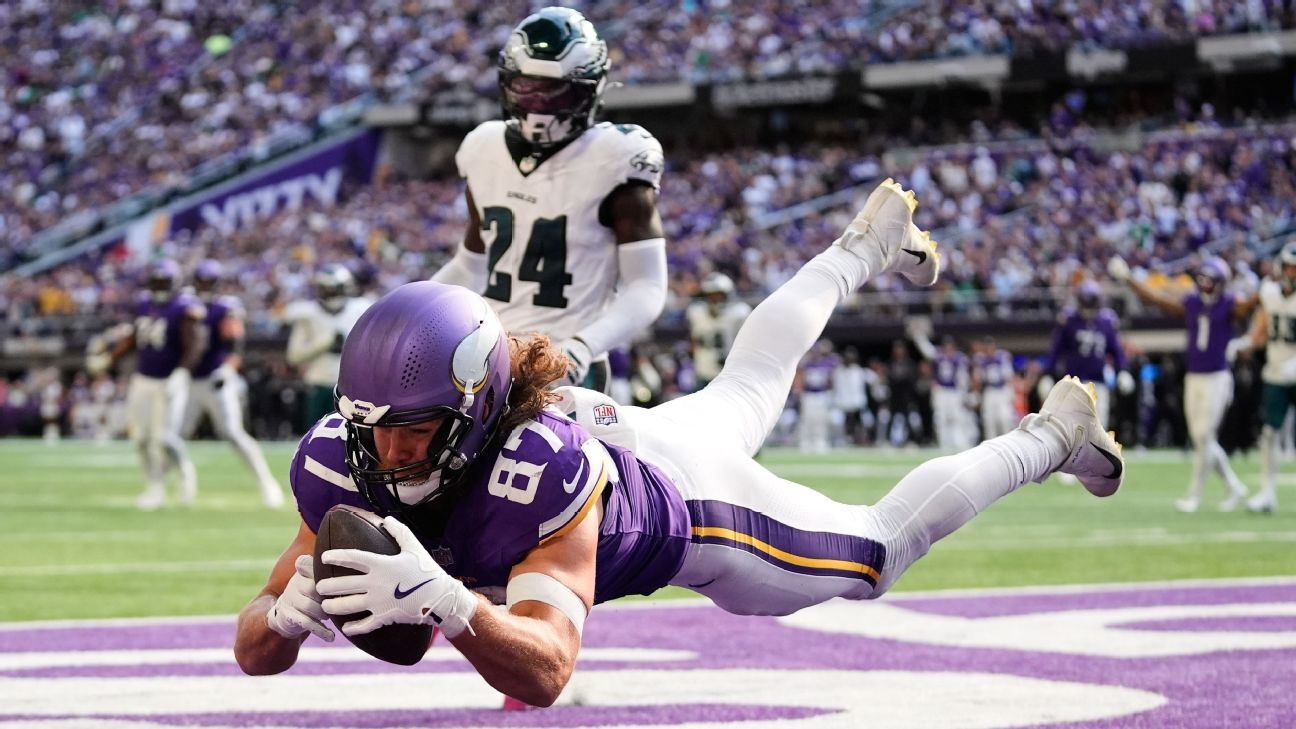 Vikings' T.J. Hockenson: 'Ridiculous' that TD was overturned