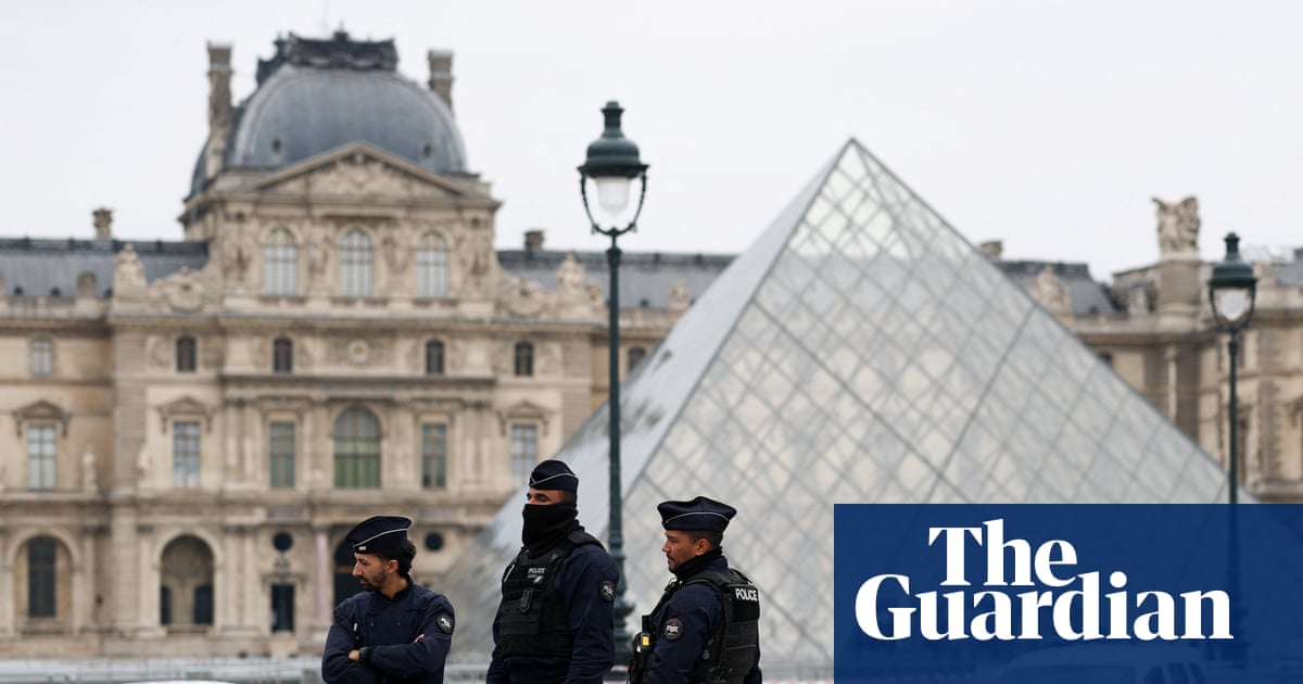 Louvre heist: hunt on for thieves after eight ‘priceless’ jewellery pieces stolen | Paris