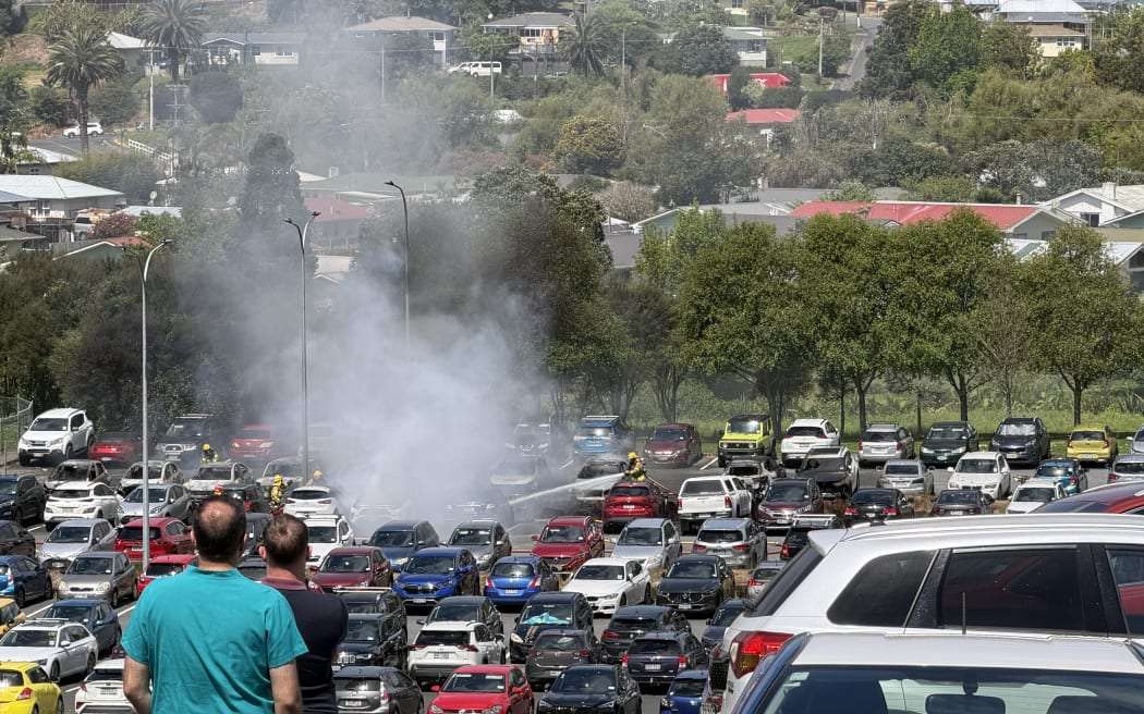Vehicles destroyed in hospital carpark blaze