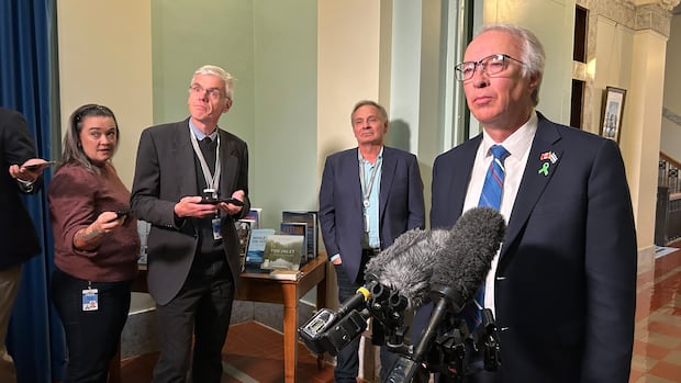 B.C. Conservatives management committee calls on John Rustad to resign as leader