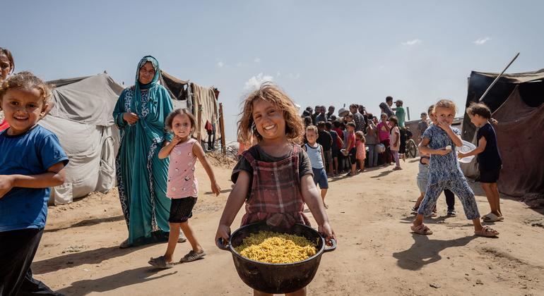 UN ramps up ceasefire support to hungry and war-weary Gazans - news.un.org