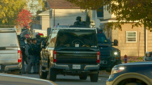 Man arrested in Port Colborne, Ont., after Niagara police find another man dead