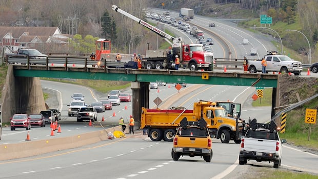 Tender issued for Highway 102 redesign work