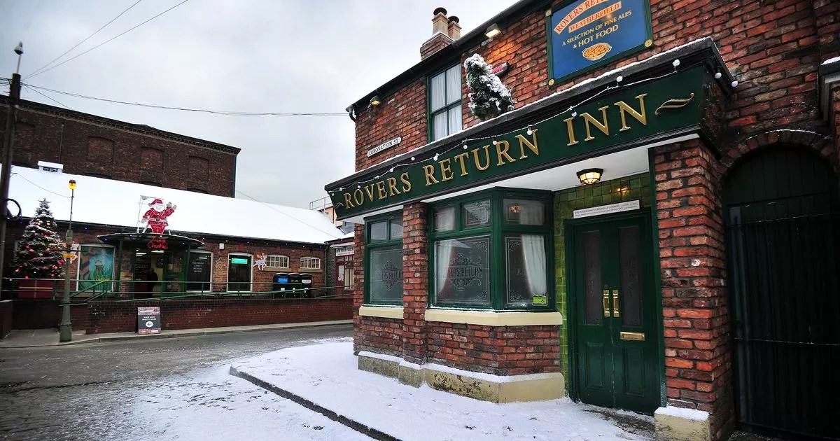 Major Coronation Street Christmas with joyful wedding and secrets exposed | Soaps