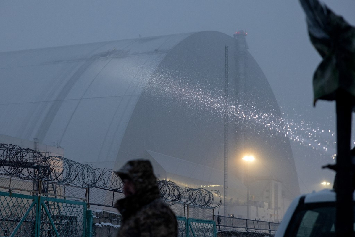 ‘A Deliberate Strike’ – Zelensky Accuses Russia of ‘Global Threat’ After Blackout at Chornobyl Nuclear Plant