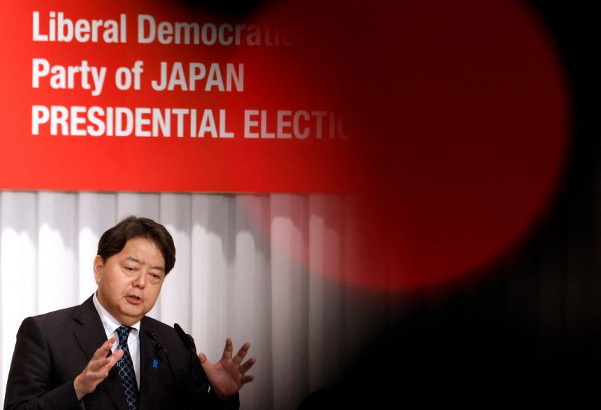 Japanese Chief Cabinet Secretary Yoshimasa Hayashi delivers a speech in Tokyo on September 22, 2025.