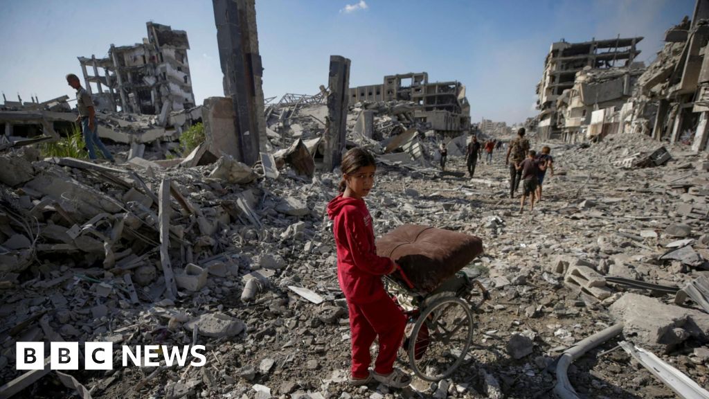 Palestinians return to devastation in Gaza City