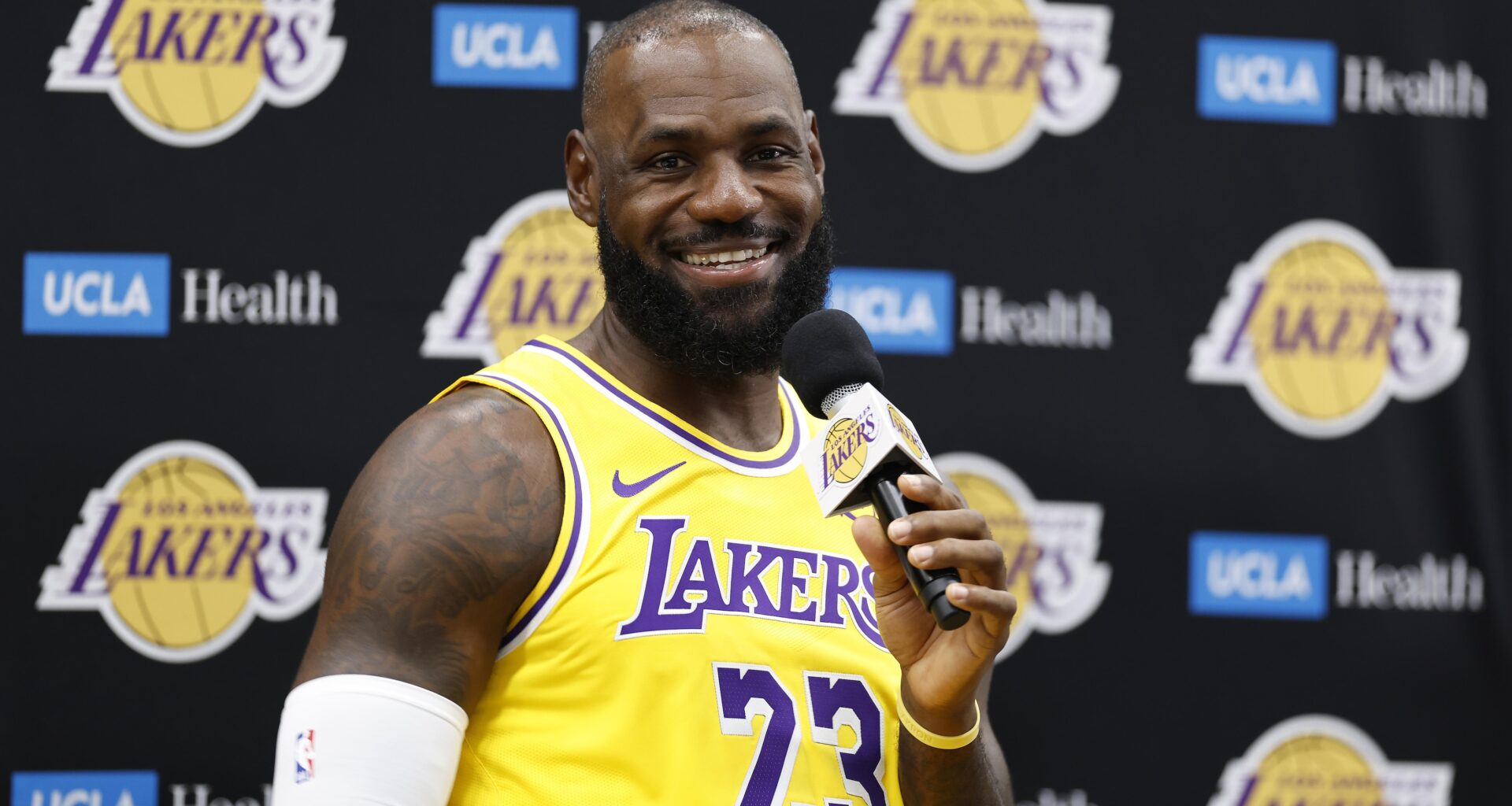 LeBron James Subject of Lawsuit From Lakers Fan Over 'The Second Decision' Video