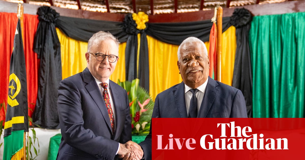 News live: PNG approves delayed defence treaty with Australia; Commonwealth Bank outage hits customers | Australia news