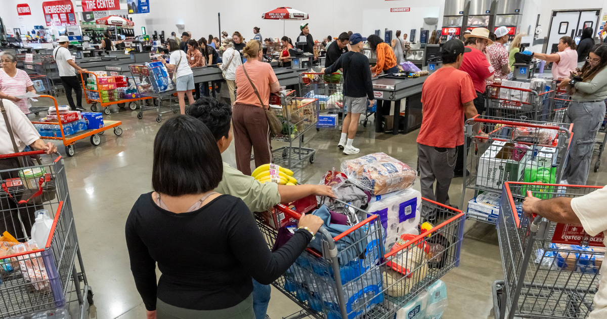 Consumer outlook for household finances falls to lowest in over a decade