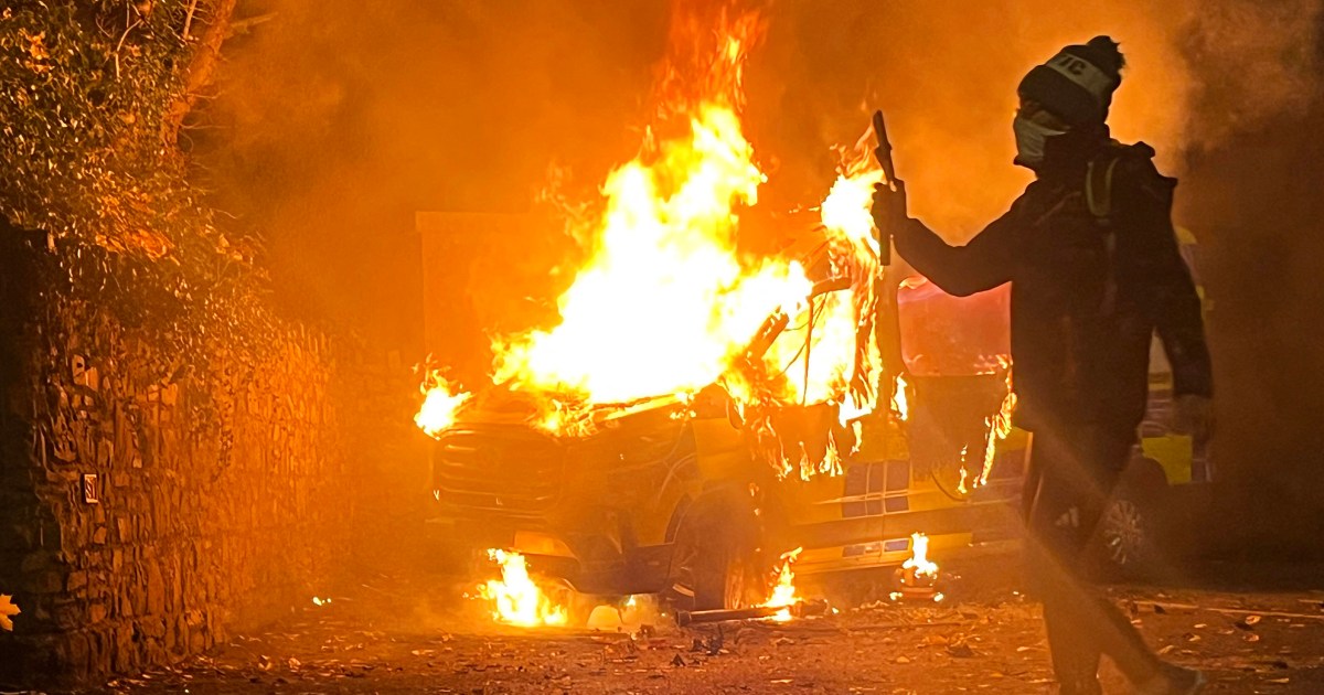 6 arrested after protesters clash with police outside Dublin hotel housing asylum seekers