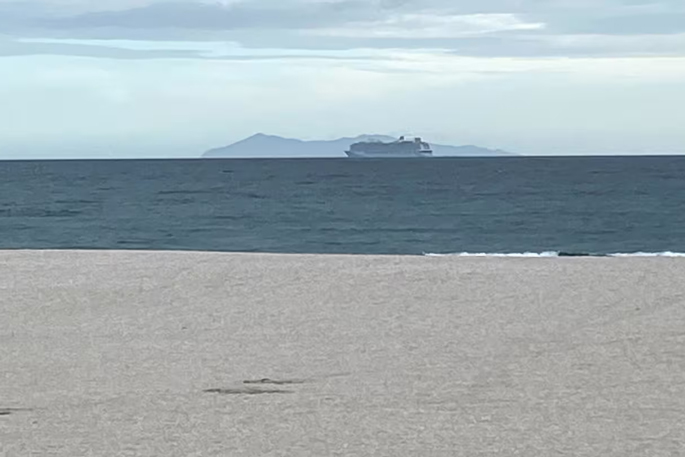 SunLive - Wild weather: Cruise ship skips Tauranga stop