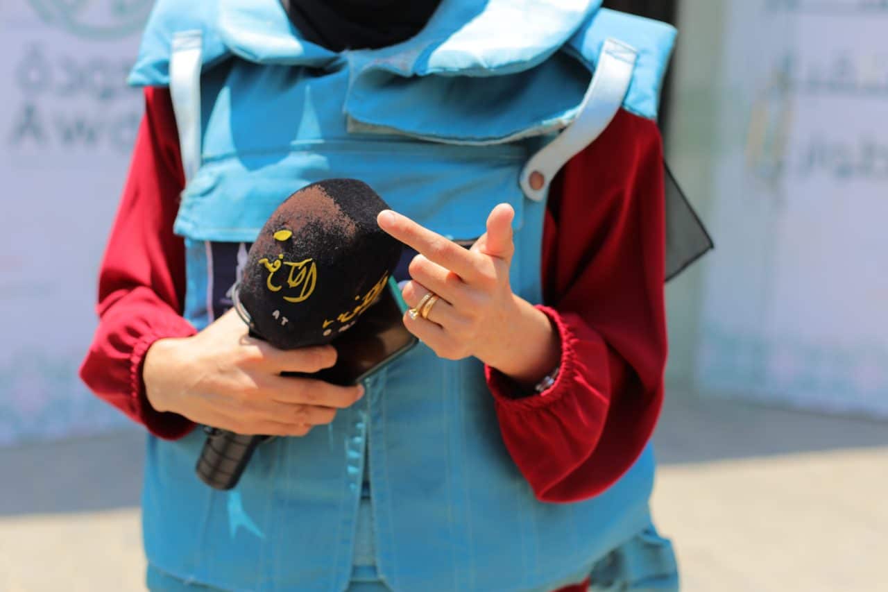 Palestinian journalists continue their hunger strike in solidarity with displaced civilians suffering amid the war, July 27, 2025. (Photo: Ahmed Ibrahim/APA Images)