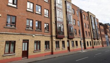 Jim Gavin’s former tenant says he told Fianna Fáil of evidence supporting €3,300 debt claim – The Irish Times