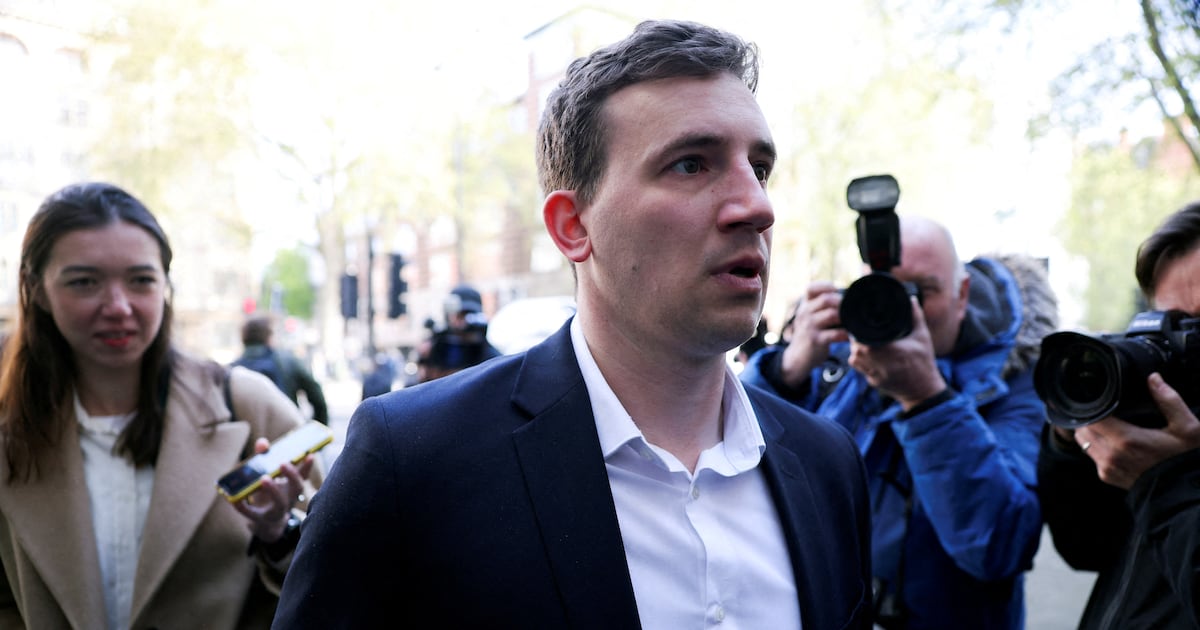 UK Governments Scrutinized Over Chinese Spy Scandal - 조선일보