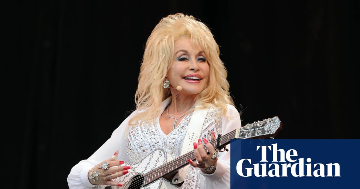 Dolly Parton ‘going to be just fine’, singer’s sister says as she calls for prayers amid health problems | Dolly Parton