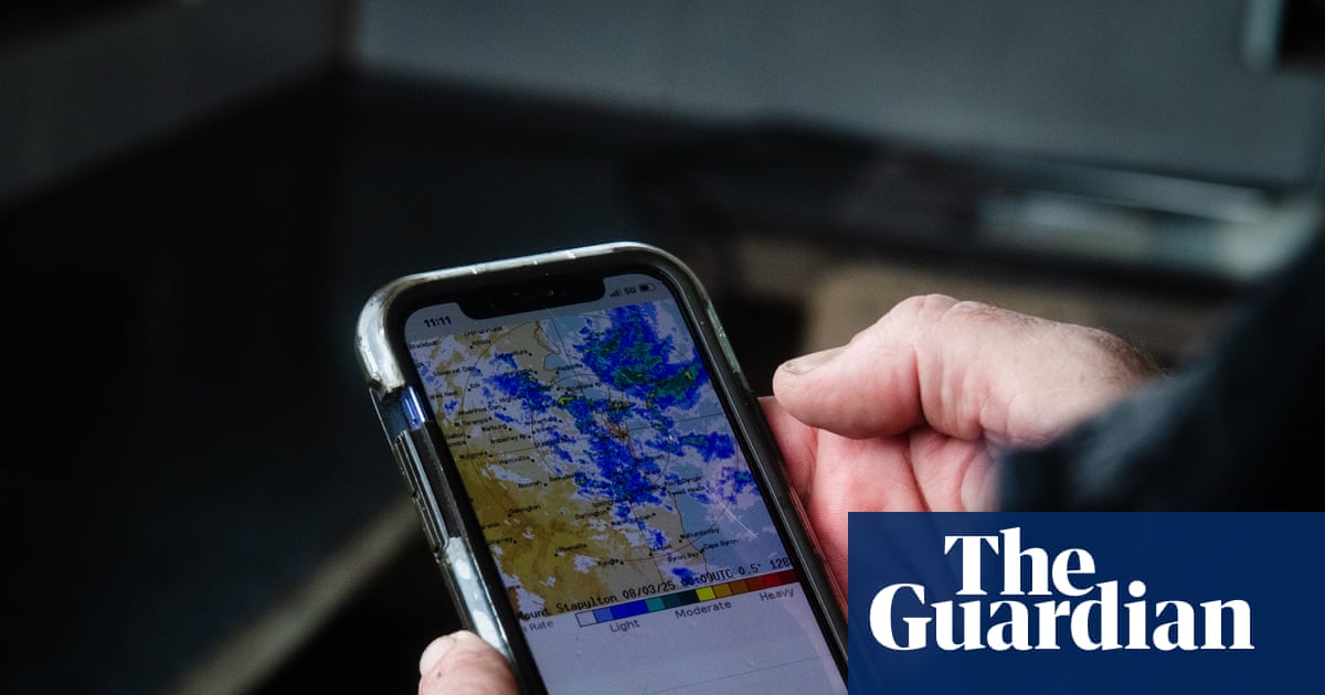 ‘Your new website sucks’: Bureau of Meteorology redesign is lightning rod for heated criticism | Australia weather