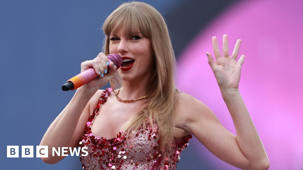 Taylor Swift diss track Actually Romantic rumoured to be about Charli XCX