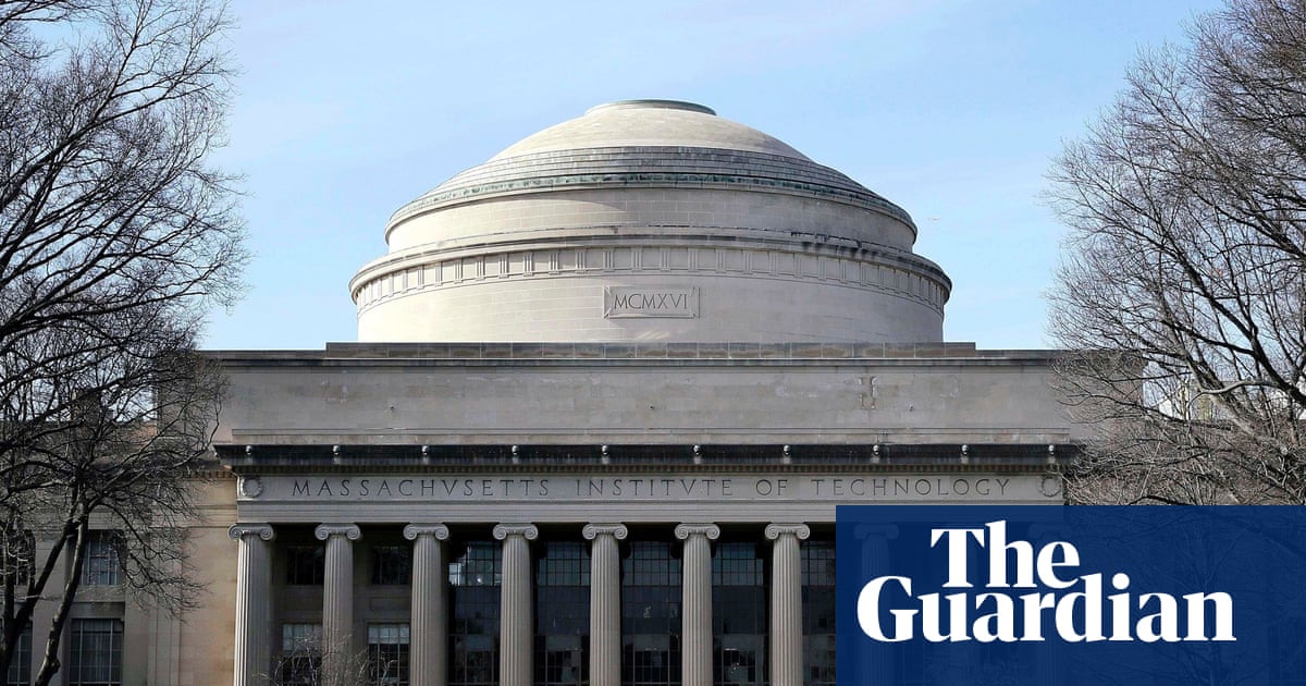 Trump offers top universities funds if they boost conservative ideas | Donald Trump