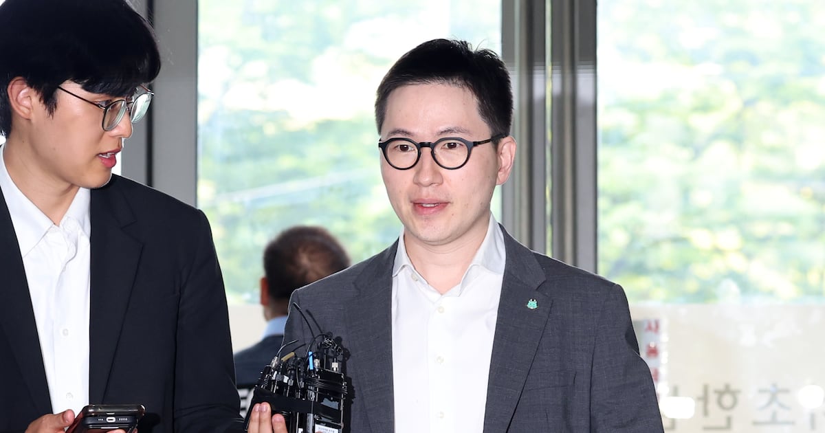 Former Presidential Personnel Secretary Lee Questioned in Ambassador Probe - 조선일보