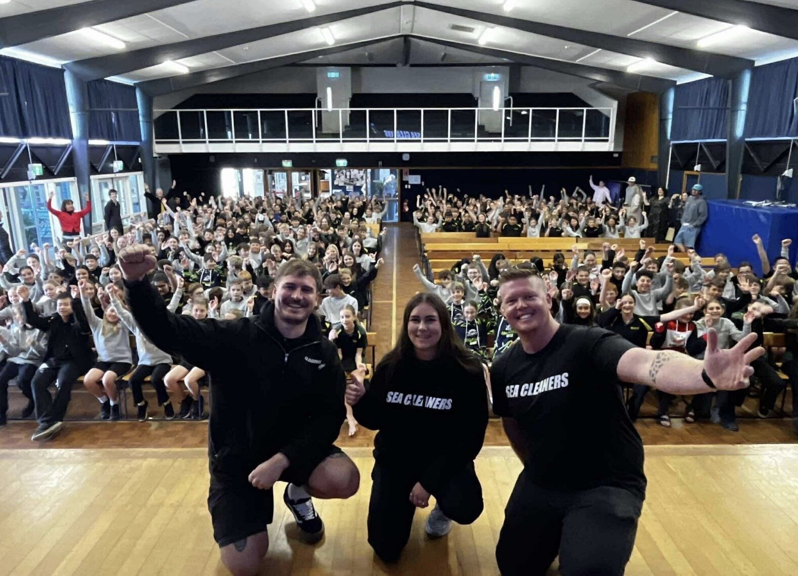  Sea Cleaners inspiring local tamariki toward a cleaner future. Photo / Josh Malmo