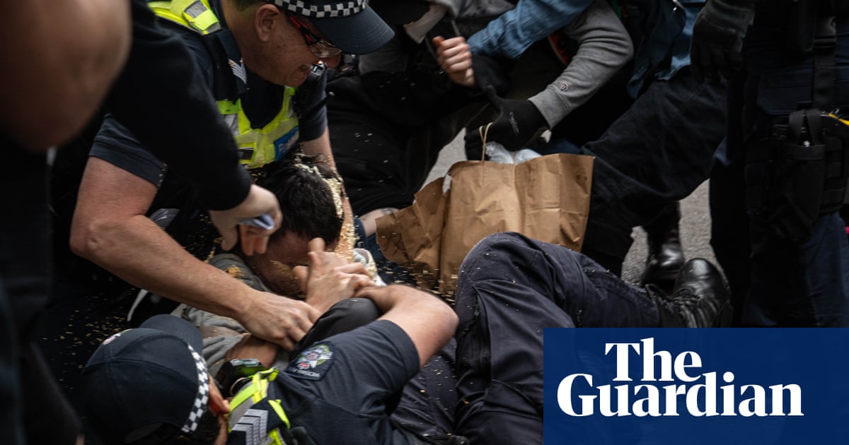 CCTV to identify violent protesters after police injured and pelted with rocks at Melbourne rally | Australian police and policing