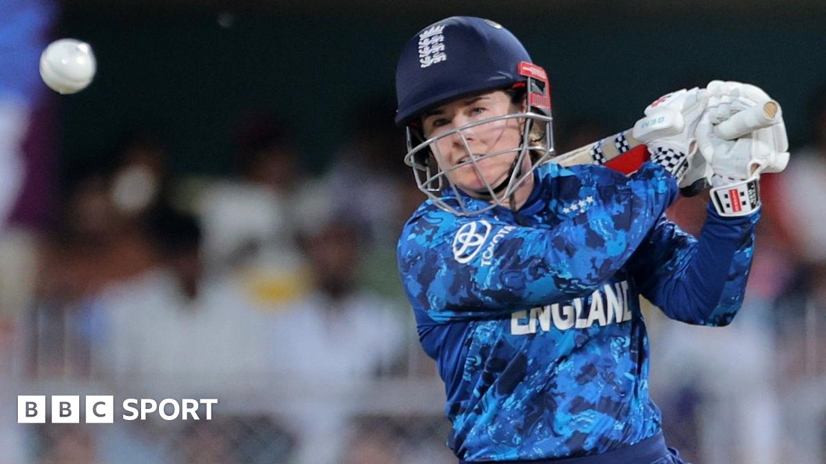 Linsey Smith sets England on way to World Cup win over South Africa