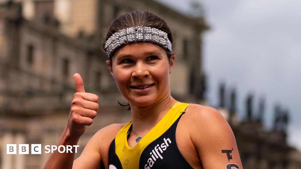 Ange Postecoglou holds his head