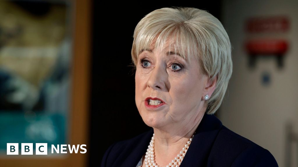 Humphreys being sued by politician