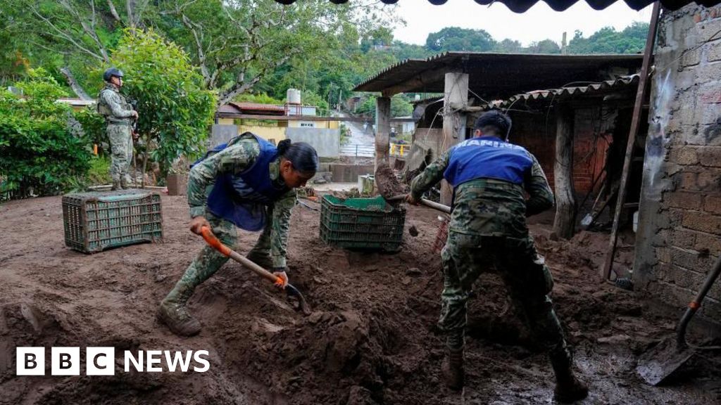 Rescuers search for missing in Mexico's flooded towns
