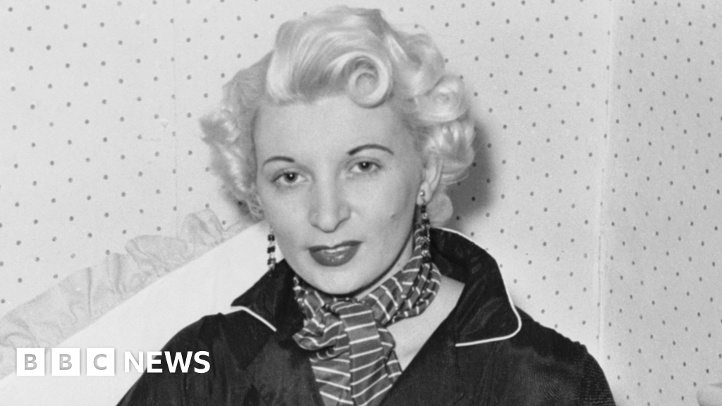 Ruth Ellis's grandchildren seek pardon for last woman hanged