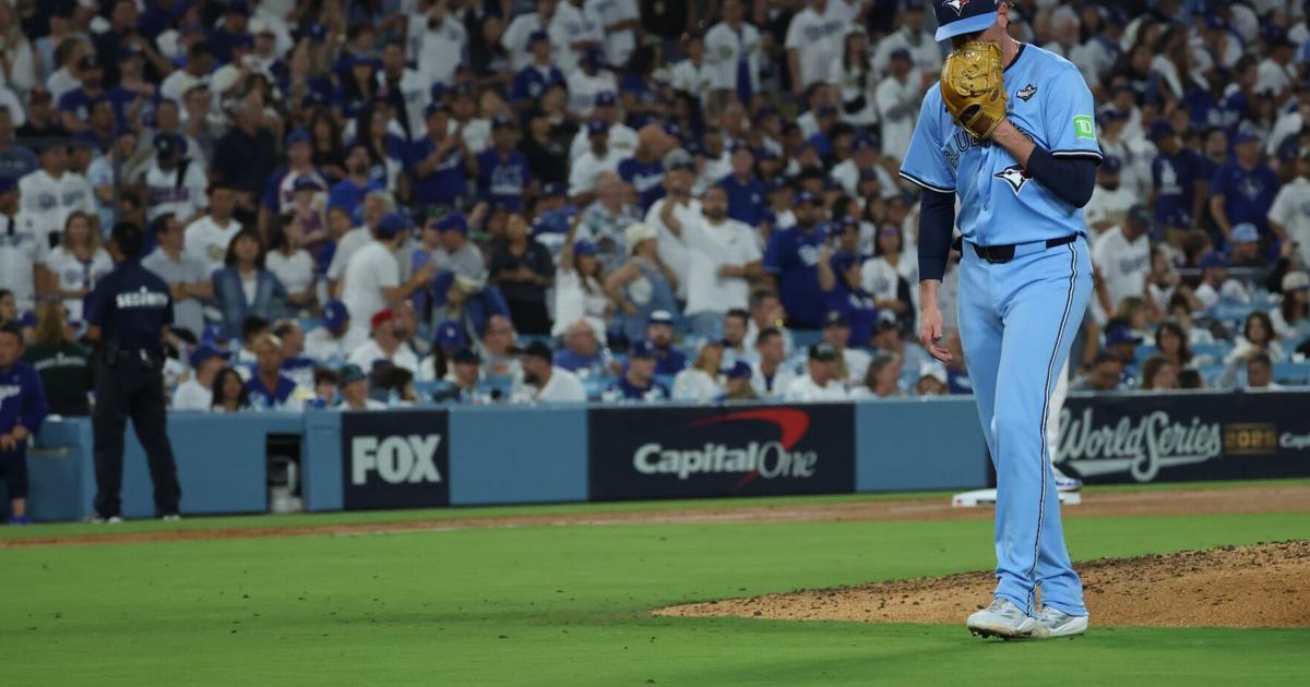 Blue Jays fans outraged by Sportsnet+ outage during Game 4 of World Series - Toronto Star