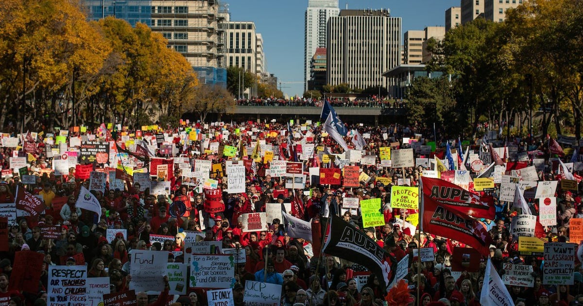 About 750,000 Alberta students enter third week of no school amid teachers strike - CTV News