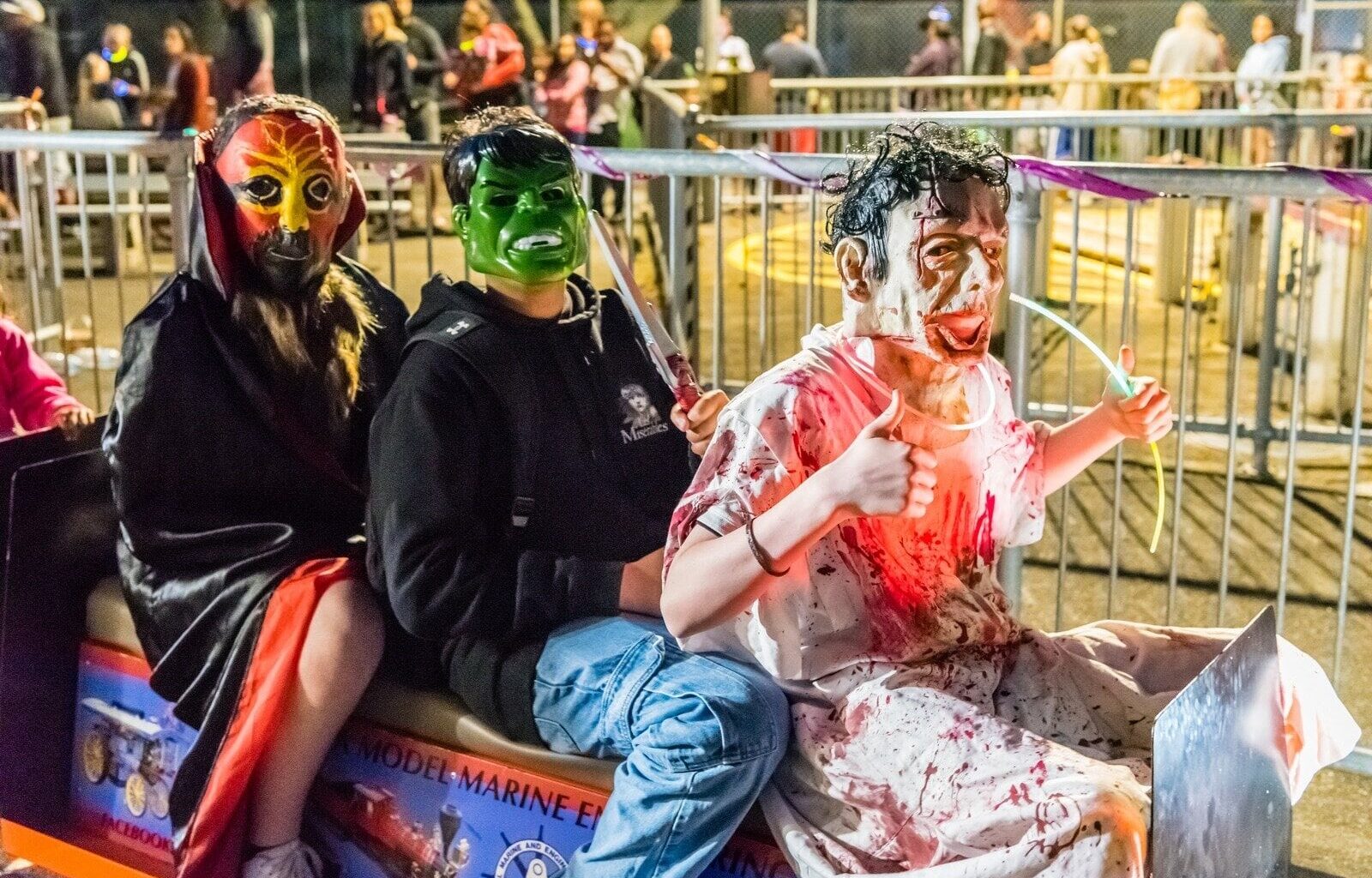 SunLive - Scary rides in the park in the dark…